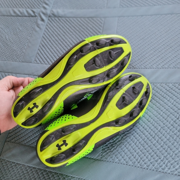 🔥5 FLR $25🔥UNDER ARMOUR UA CF Force HG JR Soccer Cleats Youth - Picture 9 of 9